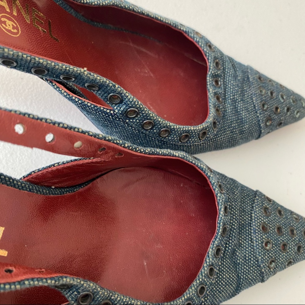 CHANEL Denim Blue Slingback Heels with Red Interior - Picture 8 of 16